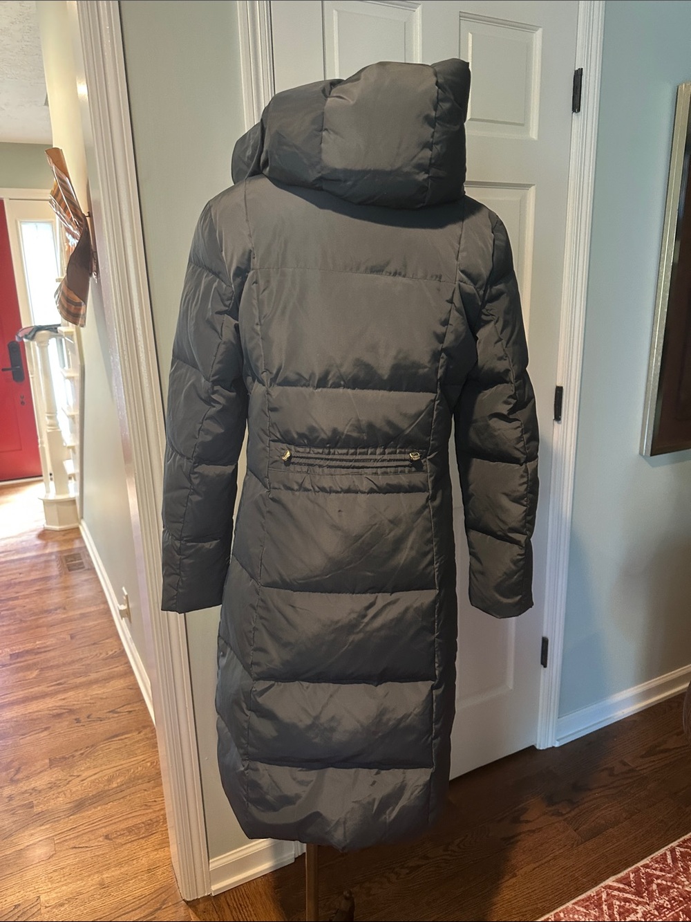 Like New! Cole Haan Signature Long Puffer Coat Hood - Gray-Green Sz Medium - Picture 6 of 10